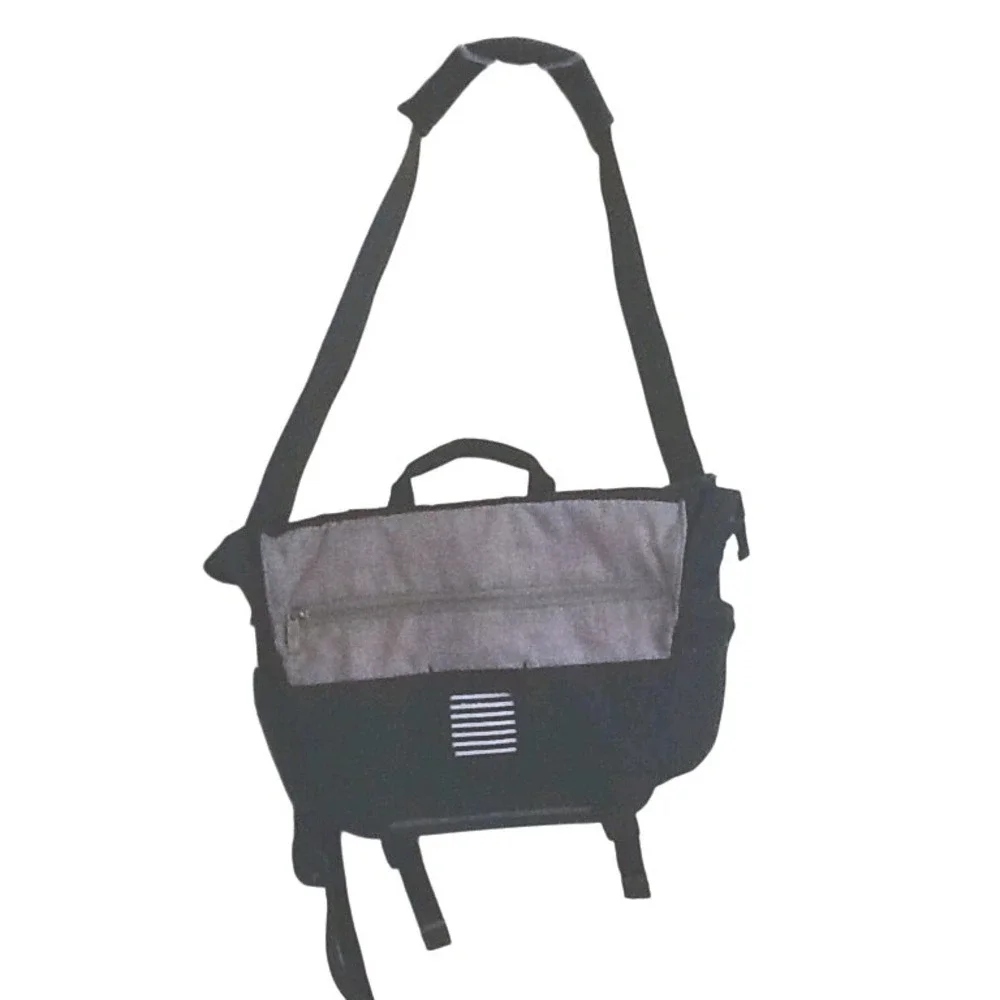 Everki ContemPRO Messenger Bag‎ Black Nylon Laptop Work Briefcase Travel Padded